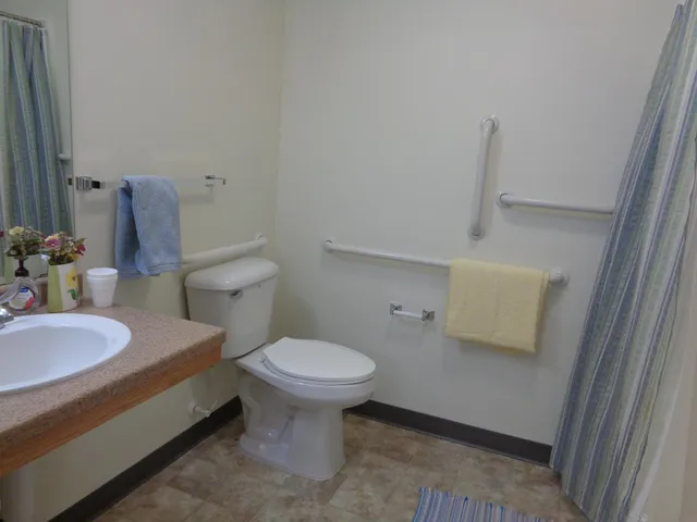 $700 | 2107 Nobles Street, Unit 205, Worthington, MN 56187