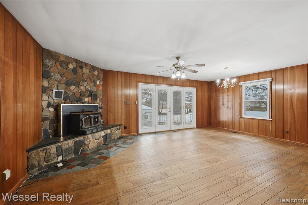 28771 Bunert Road Warren, MI 48088 - Photo 17 of 43