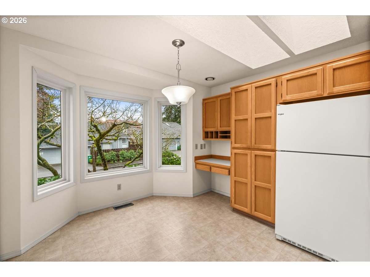 5696 Southwest Windfield Loop Lake Oswego, OR 97035 - Photo 15 of 38 Gallery Image 15