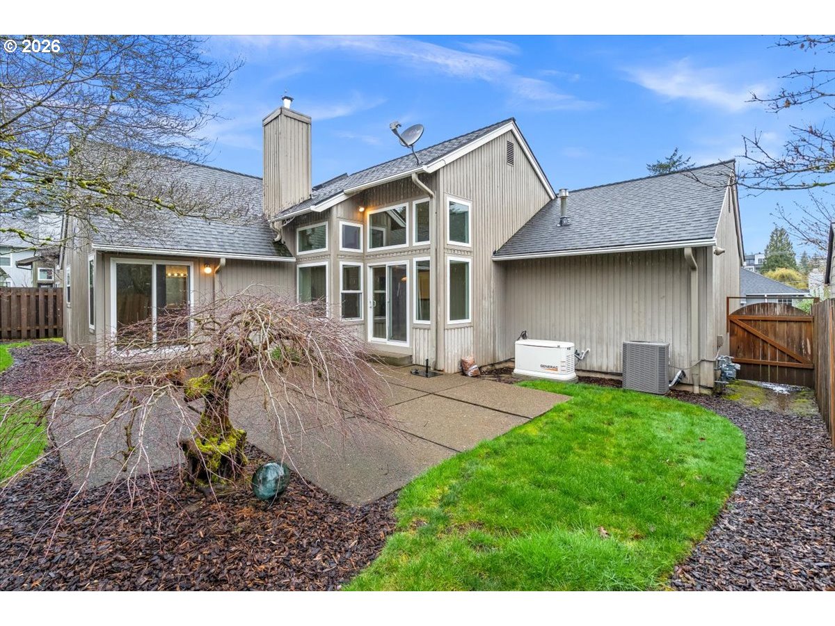 5696 Southwest Windfield Loop Lake Oswego, OR 97035 - Photo 25 of 38 Gallery Image 25