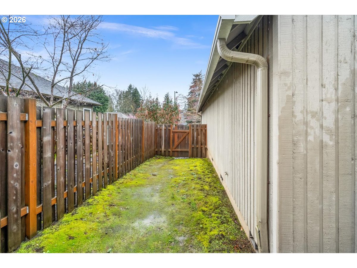 5696 Southwest Windfield Loop Lake Oswego, OR 97035 - Photo 27 of 38 Gallery Image 27