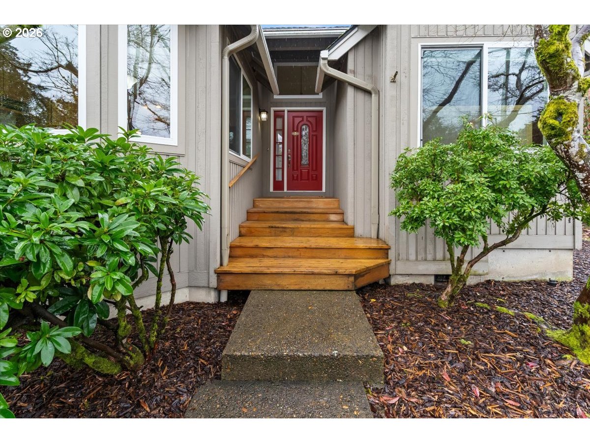 5696 Southwest Windfield Loop Lake Oswego, OR 97035 - Photo 5 of 38 Gallery Image 5