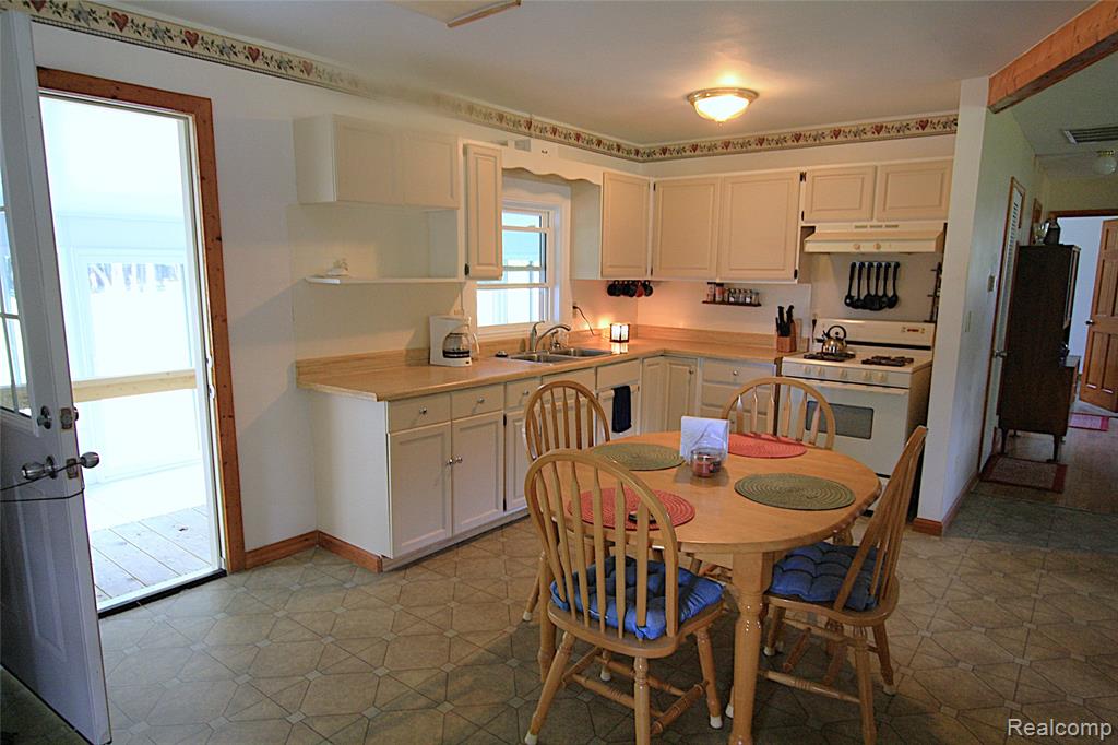 6730 Fort Road Birch Run, MI 48415 - Photo 12 of 27