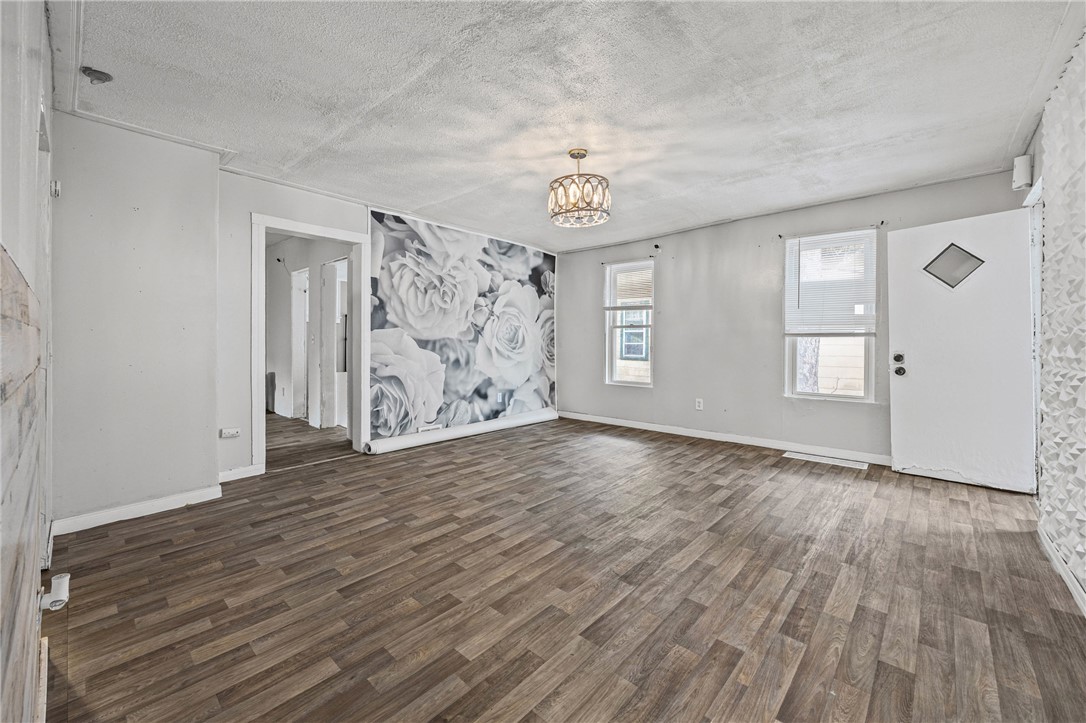 64 Evergreen Street Rochester, NY 14605 - Photo 8 of 31