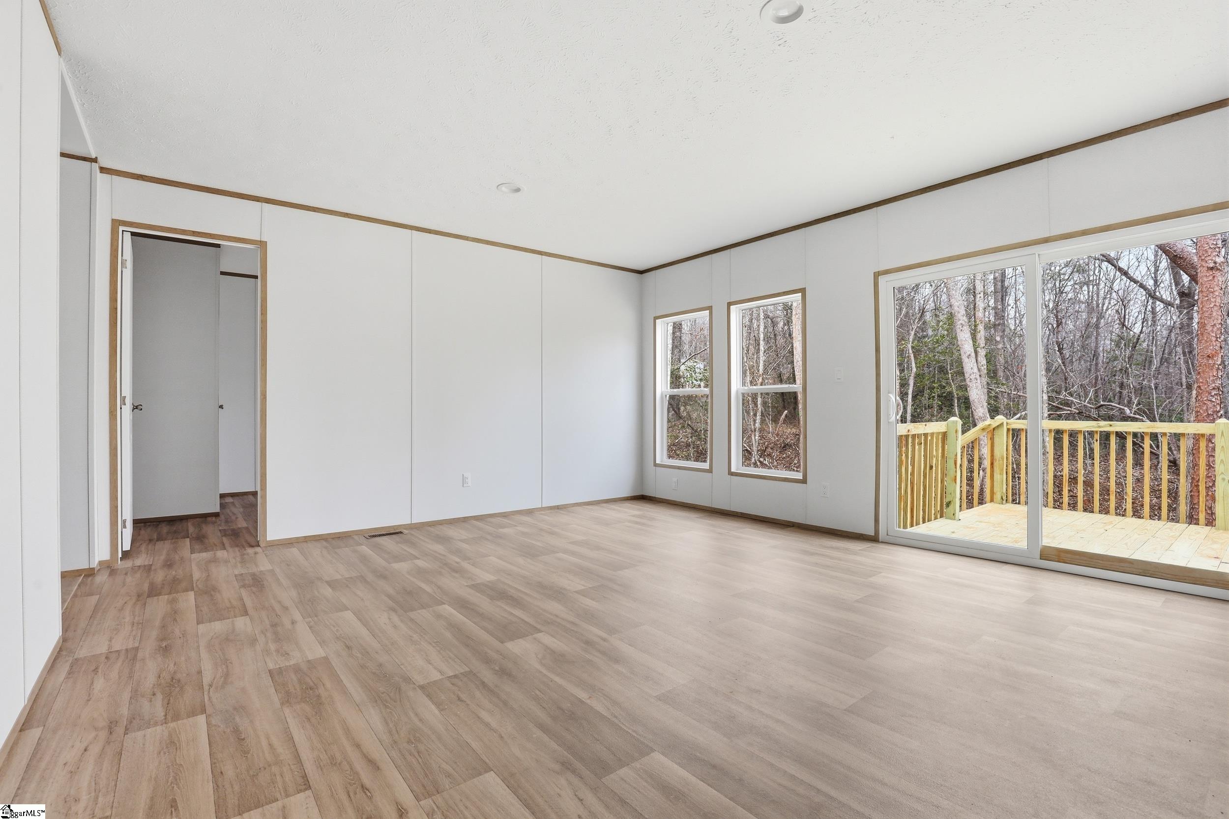 523 Raines Road Easley, SC 29640 - Photo 14 of 27