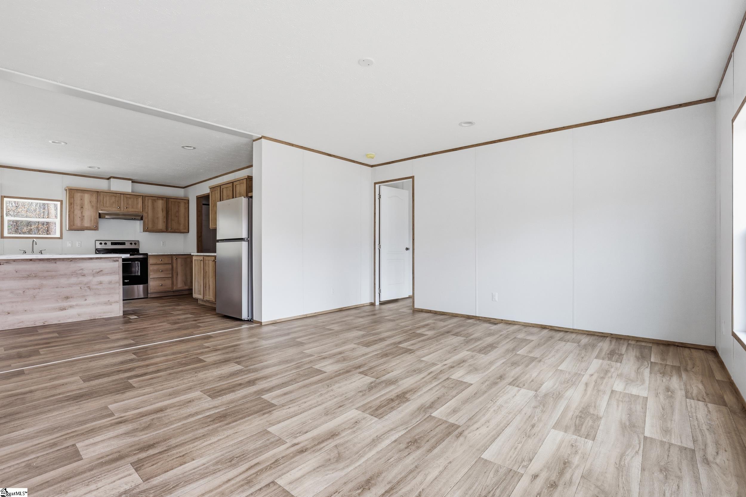 523 Raines Road Easley, SC 29640 - Photo 6 of 27