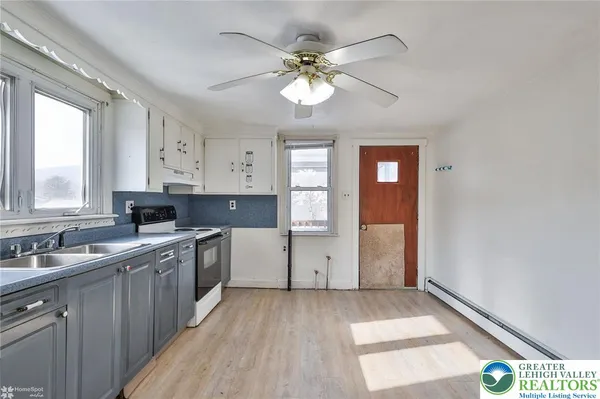 $165,000 | 50 West Catawissa Street, Nesquehoning, PA 18240