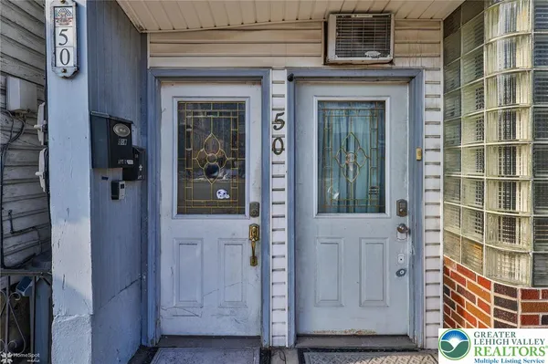 $165,000 | 50 West Catawissa Street, Nesquehoning, PA 18240