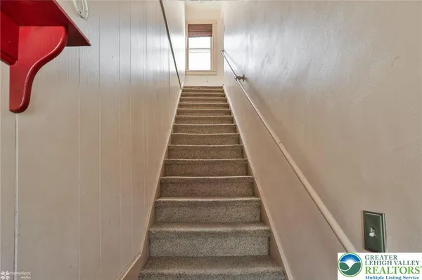 $165,000 | 50 West Catawissa Street, Nesquehoning, PA 18240