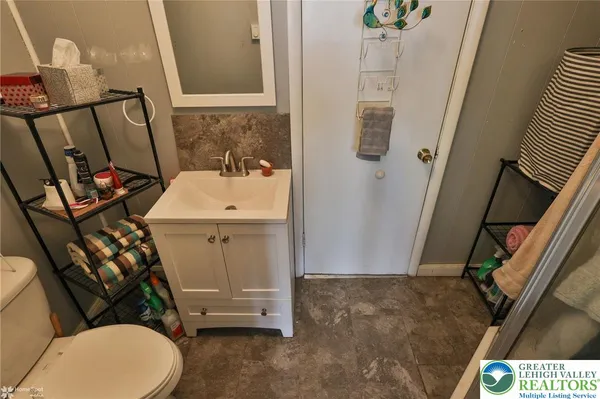 $165,000 | 50 West Catawissa Street, Nesquehoning, PA 18240