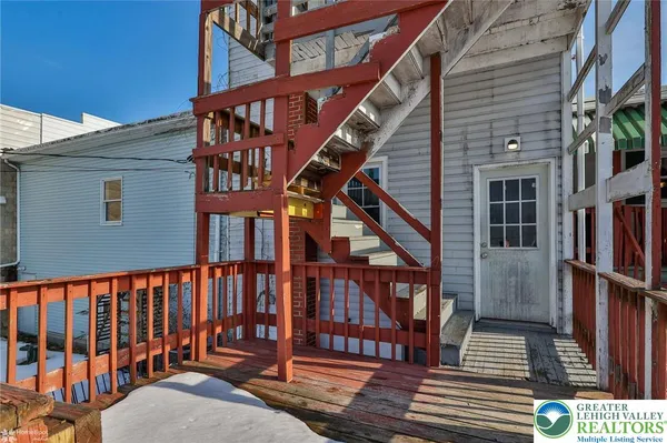 $165,000 | 50 West Catawissa Street, Nesquehoning, PA 18240