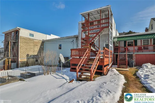$165,000 | 50 West Catawissa Street, Nesquehoning, PA 18240