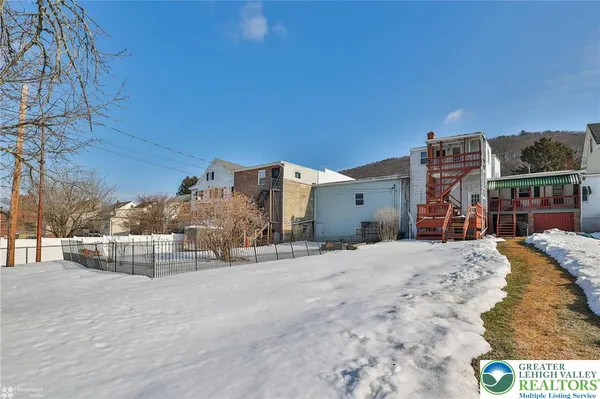 $165,000 | 50 West Catawissa Street, Nesquehoning, PA 18240