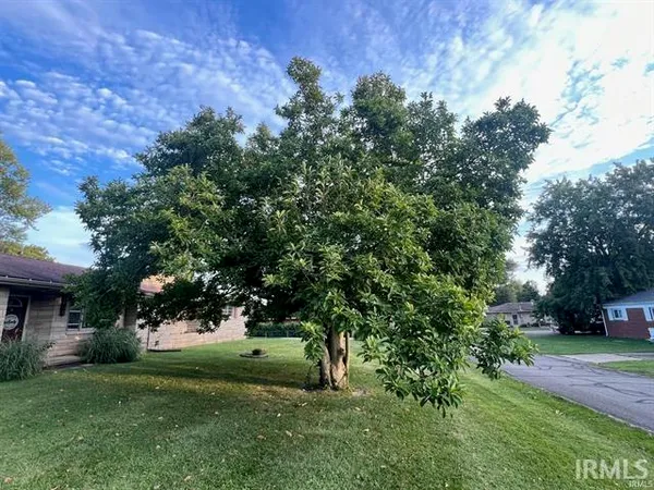 $259,000 | 8000 South Hickory Lane, Daleville, IN 47334