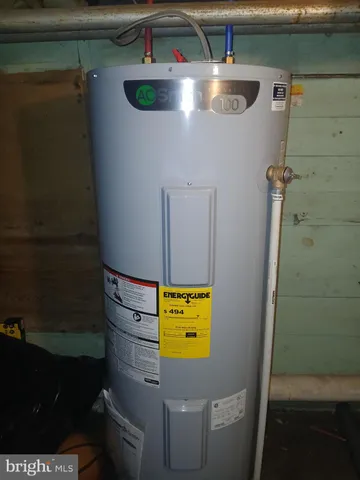 a bathroom with a sink and toilet