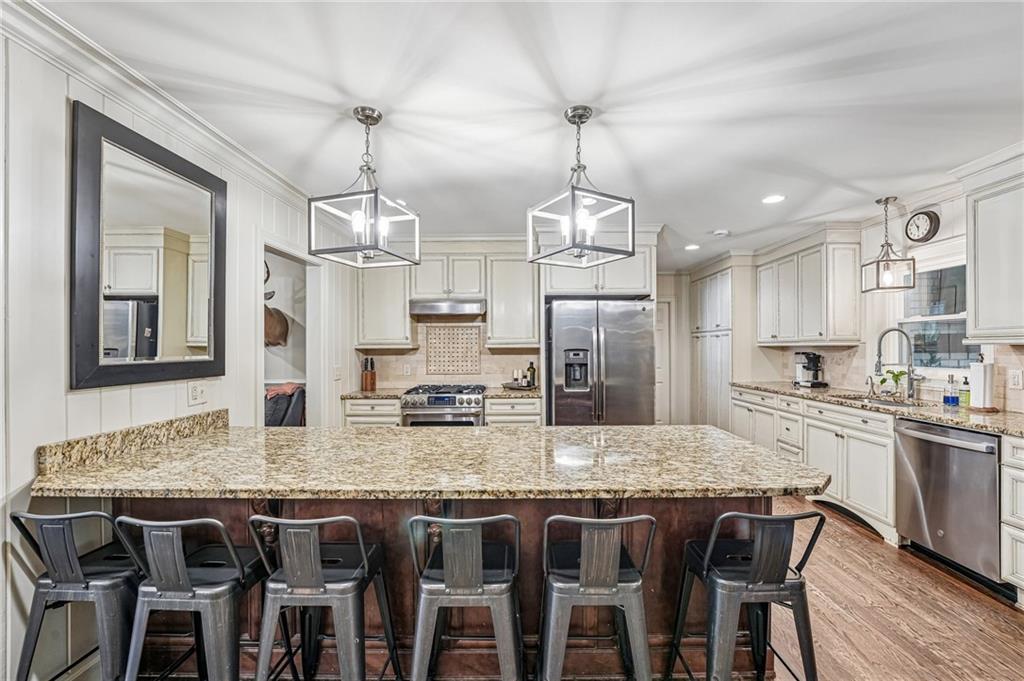 1664 Alderbrook Road Northeast Atlanta, GA 30345 - Photo 13 of 52