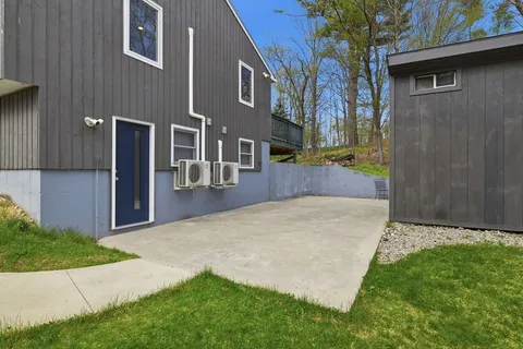 $489,000 | 138 West Street, Easthampton, MA 01027