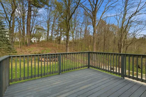$489,000 | 138 West Street, Easthampton, MA 01027