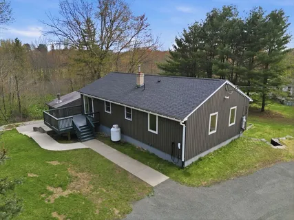 $489,000 | 138 West Street, Easthampton, MA 01027