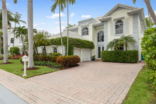 $4,999,999 | 24 Grand Bay Estates Circle, Key Biscayne, FL 33149