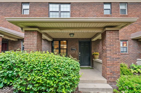 $214,900 | 530 Sutherland Avenue, Unit D, Indianapolis, IN 46205