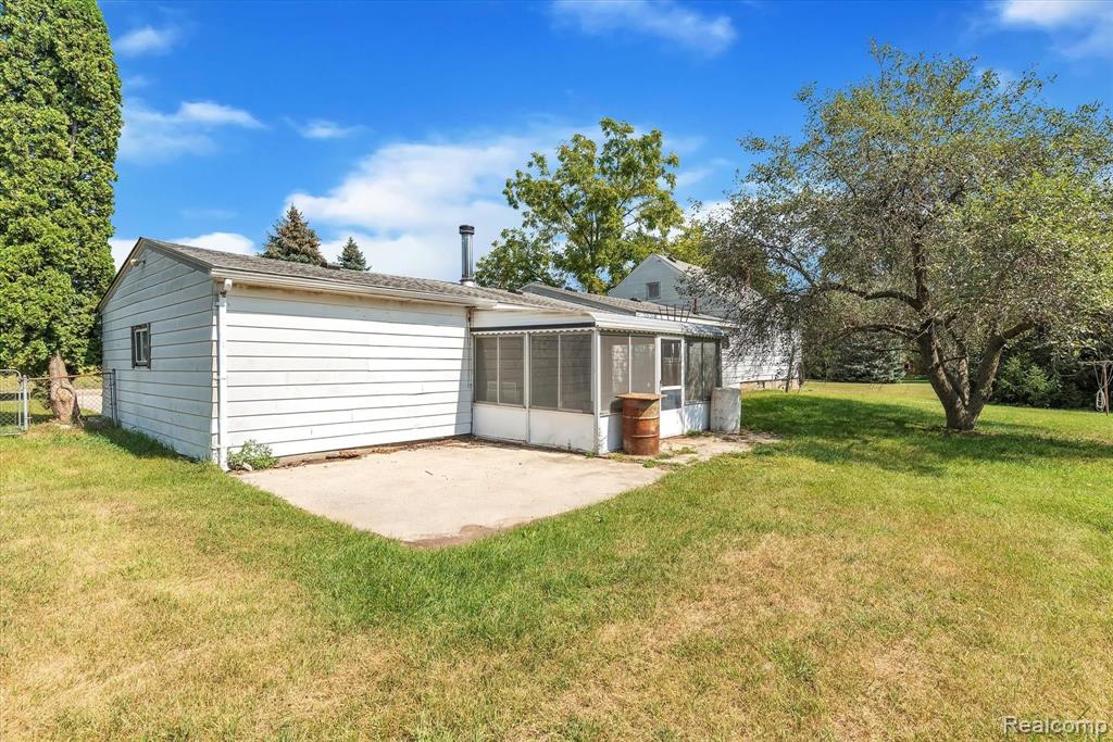 12557 Darling Road Milan, MI 48160 - Photo 32 of 41