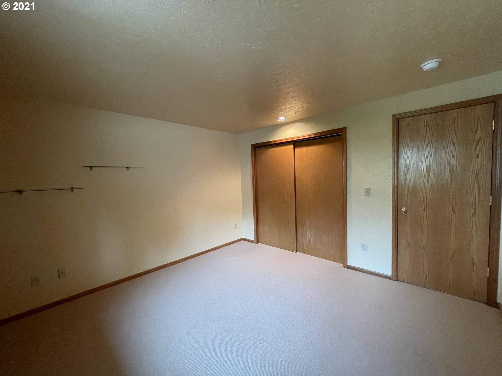 41610 Madrone Street Springfield, OR 97478 - Photo 22 of 32 Gallery Image 22
