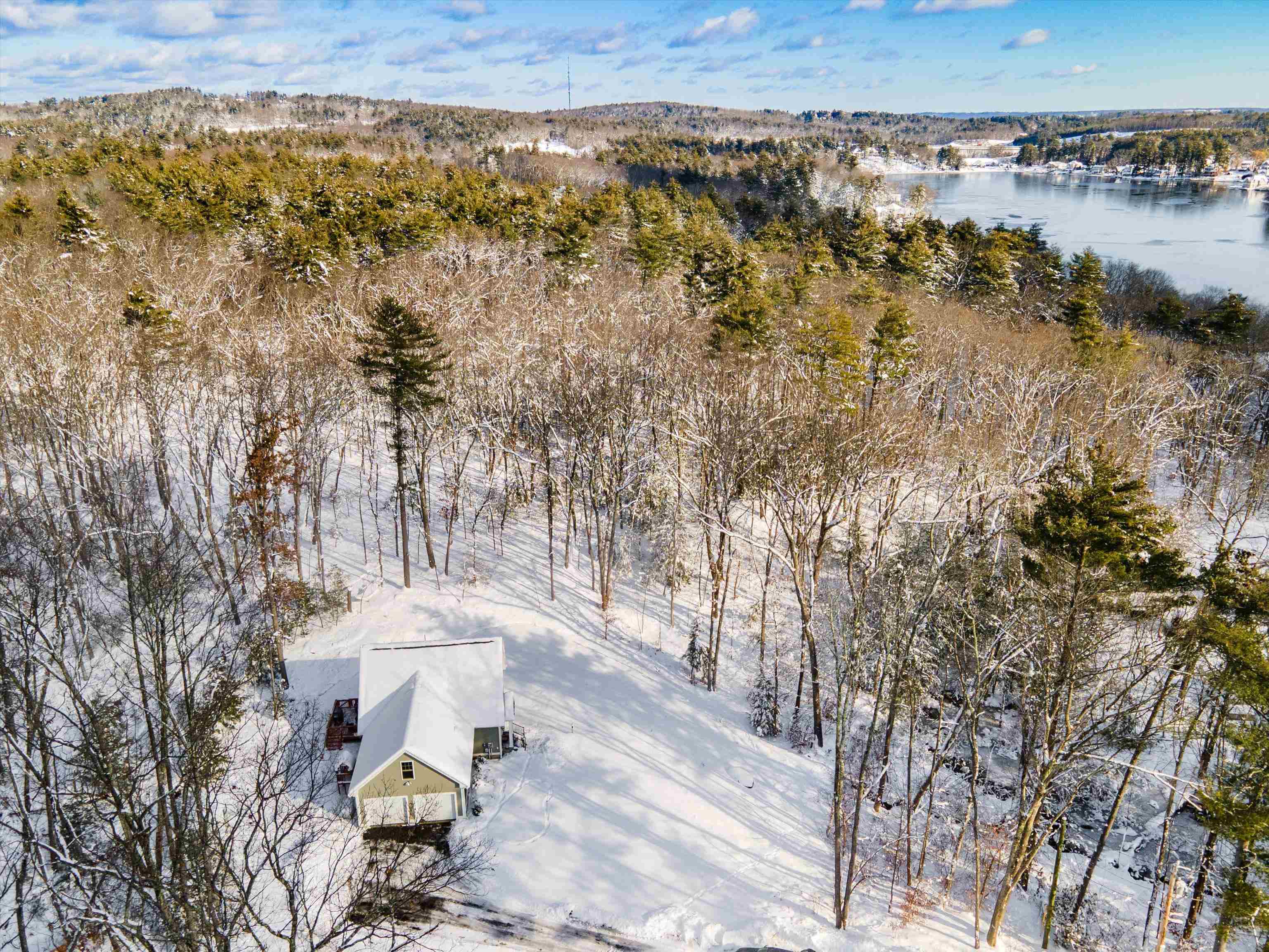 29 3rd Street Windham, NH 03087 - Photo 2 of 16