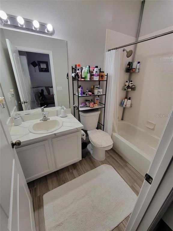 3355 Wilshire Way Road, Unit 13 Orlando, FL 32829 - Photo 8 of 17