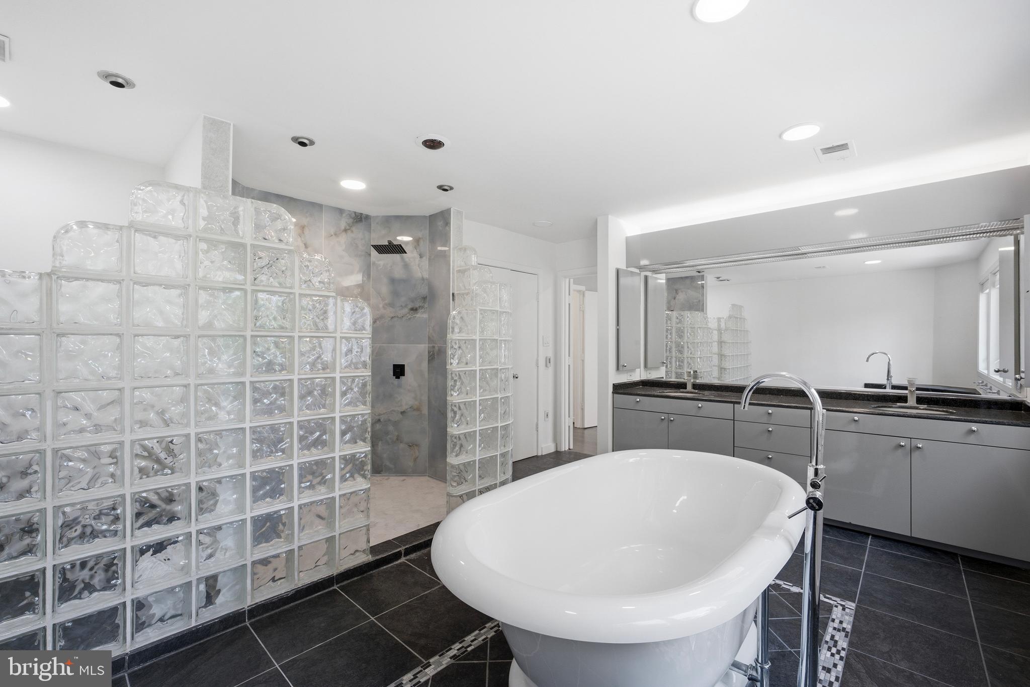 7545 Potomac Fall Road McLean, VA 22102 - Photo 38 of 89
