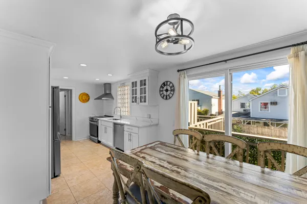 $3,650 | 88 Dean Street, Unit 1, Stamford, CT 06902