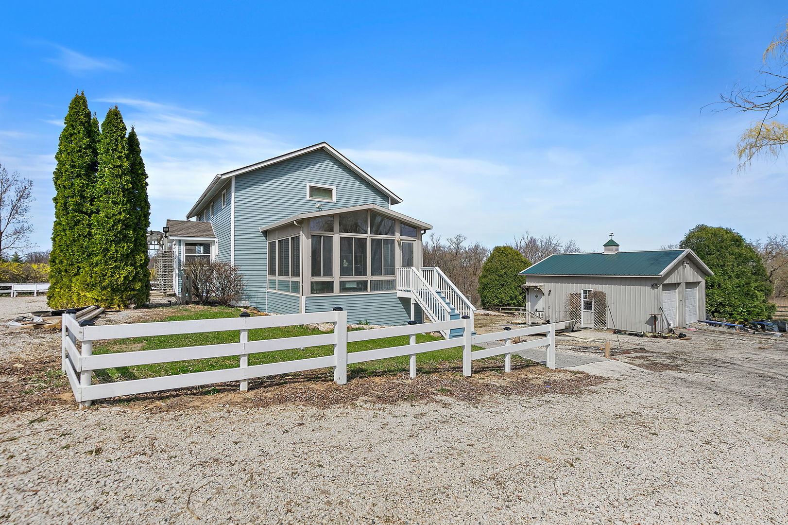9602 Wright Road Harvard, IL 60033 - Photo 17 of 26 a front view of a house with a yard