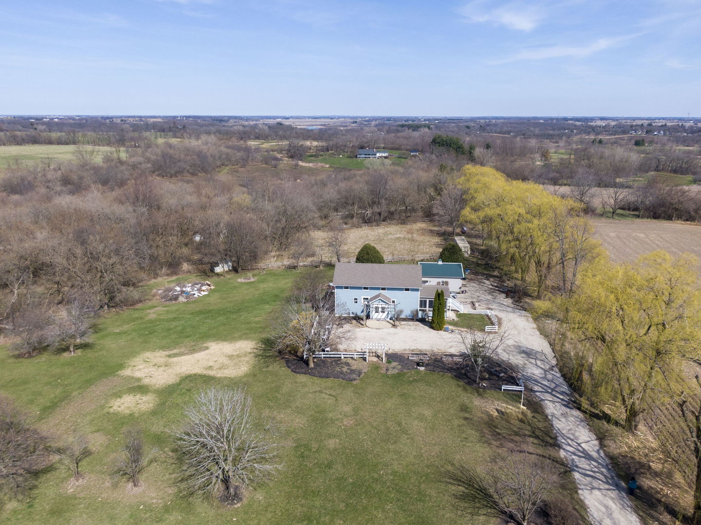9602 Wright Road Harvard, IL 60033 - Photo 22 of 26 a view of a city with ocean