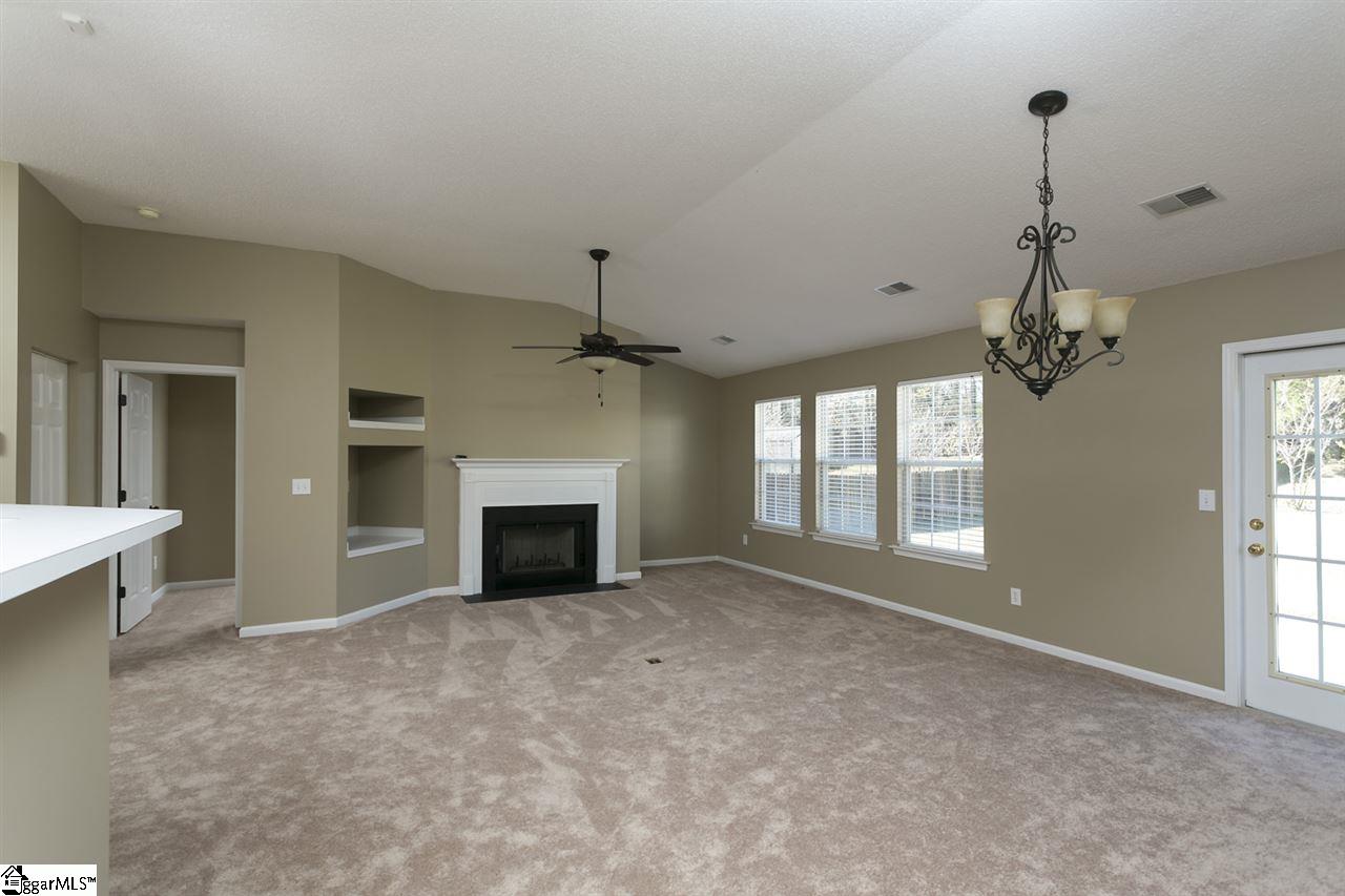 104 Appleton Lane Mauldin, SC 29662 - Photo 9 of 24 Gallery Image 9