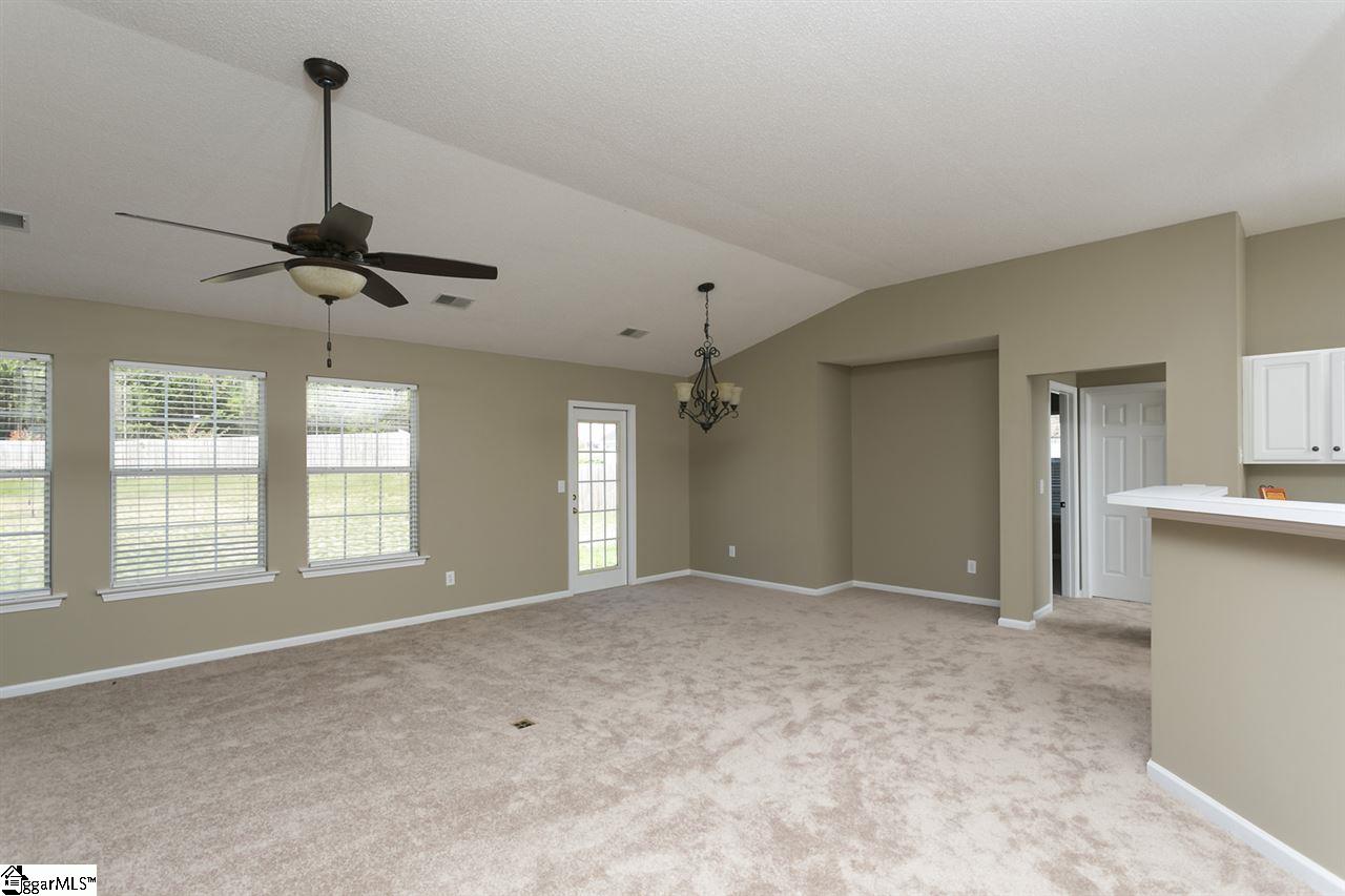 104 Appleton Lane Mauldin, SC 29662 - Photo 10 of 24 Gallery Image 10