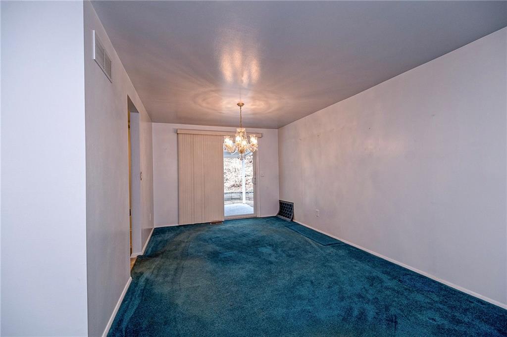 215 Hillendale Road Pittsburgh, PA 15237 - Photo 8 of 33 Gallery Image 8