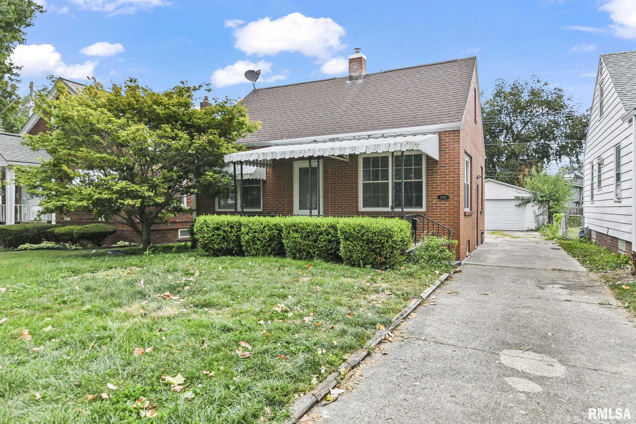 2068 North 7th Street Springfield, IL 62702 - Photo 2 of 25