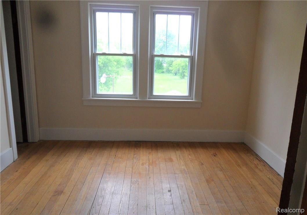 29442 King Road Romulus, MI 48174 - Photo 13 of 16 SAM_6179.JPG