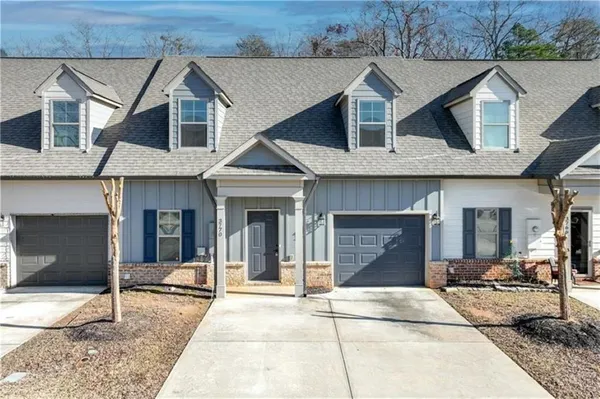 $2,095 | 3770 Shades Valley Lane, Unit 3770, Gainesville, GA 30501