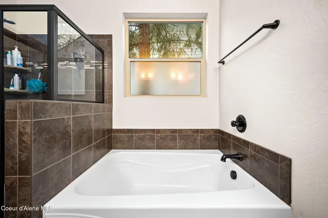 $715,000 | 6966 North Glensford Drive, Coeur D'Alene, ID 83815