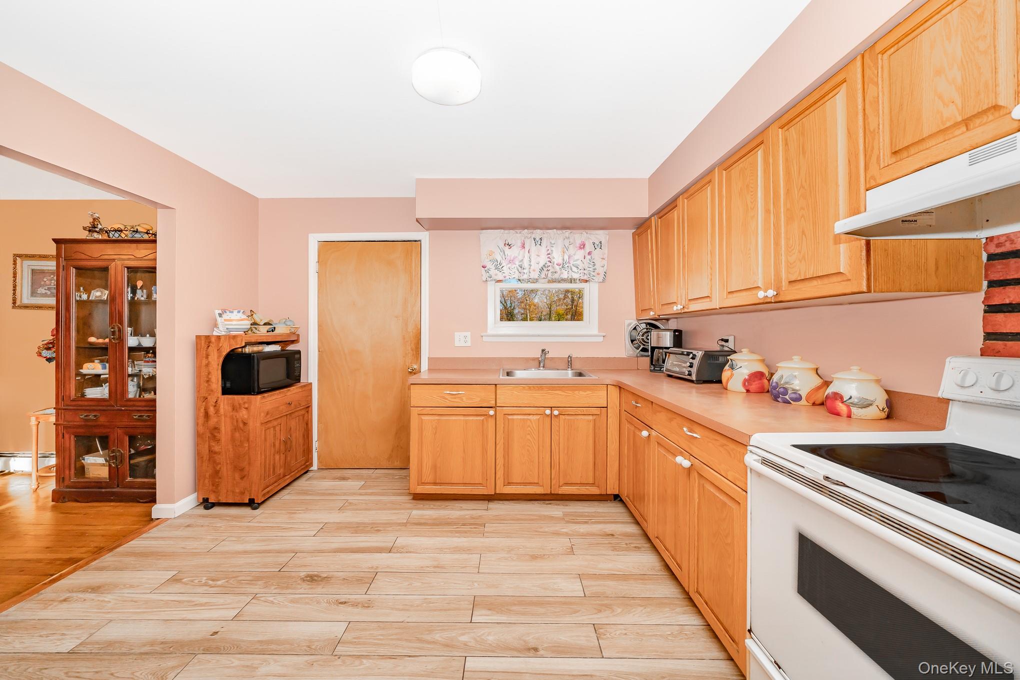 1175 Little E Neck Road West Babylon, NY 11704 - Photo 8 of 19