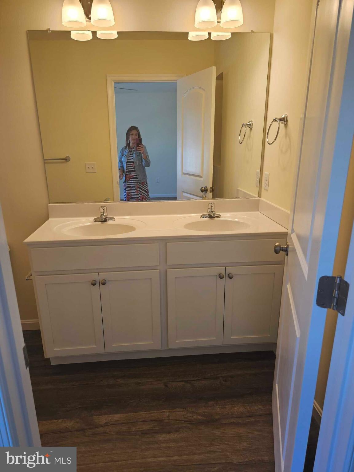 101 Rojan Road Dover, DE 19901 - Photo 21 of 29 Master Bathroom