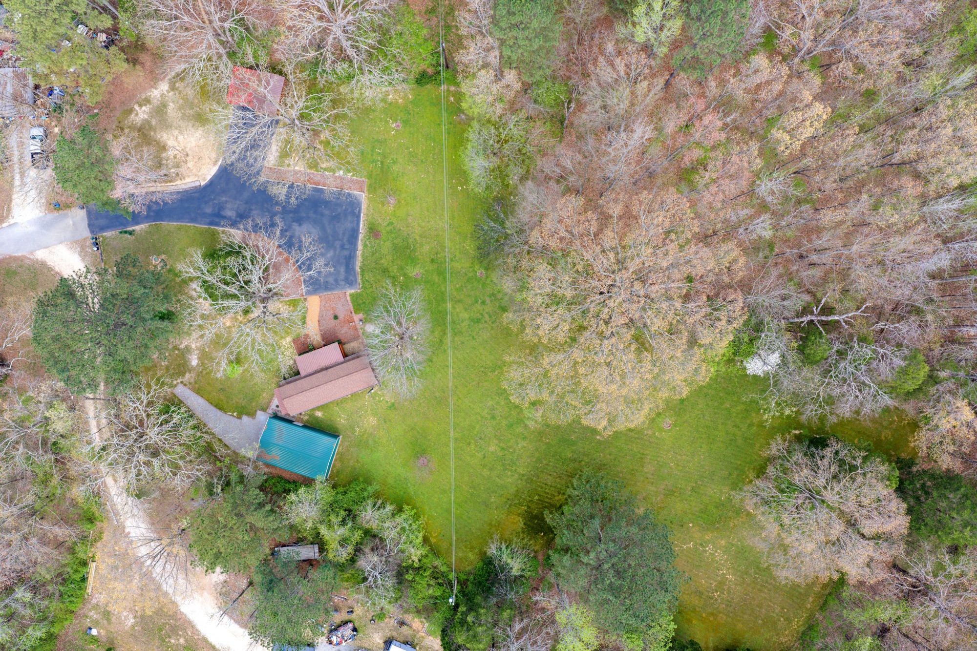 295 Kay Street Big Sandy, TN 38221 - Photo 5 of 42