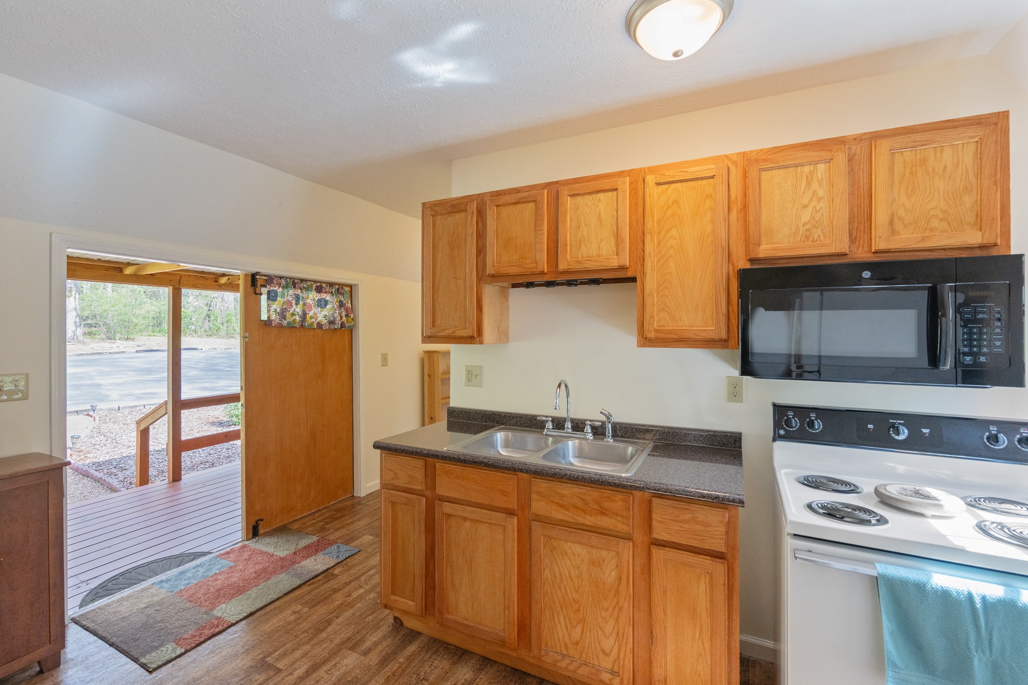 295 Kay Street Big Sandy, TN 38221 - Photo 9 of 42