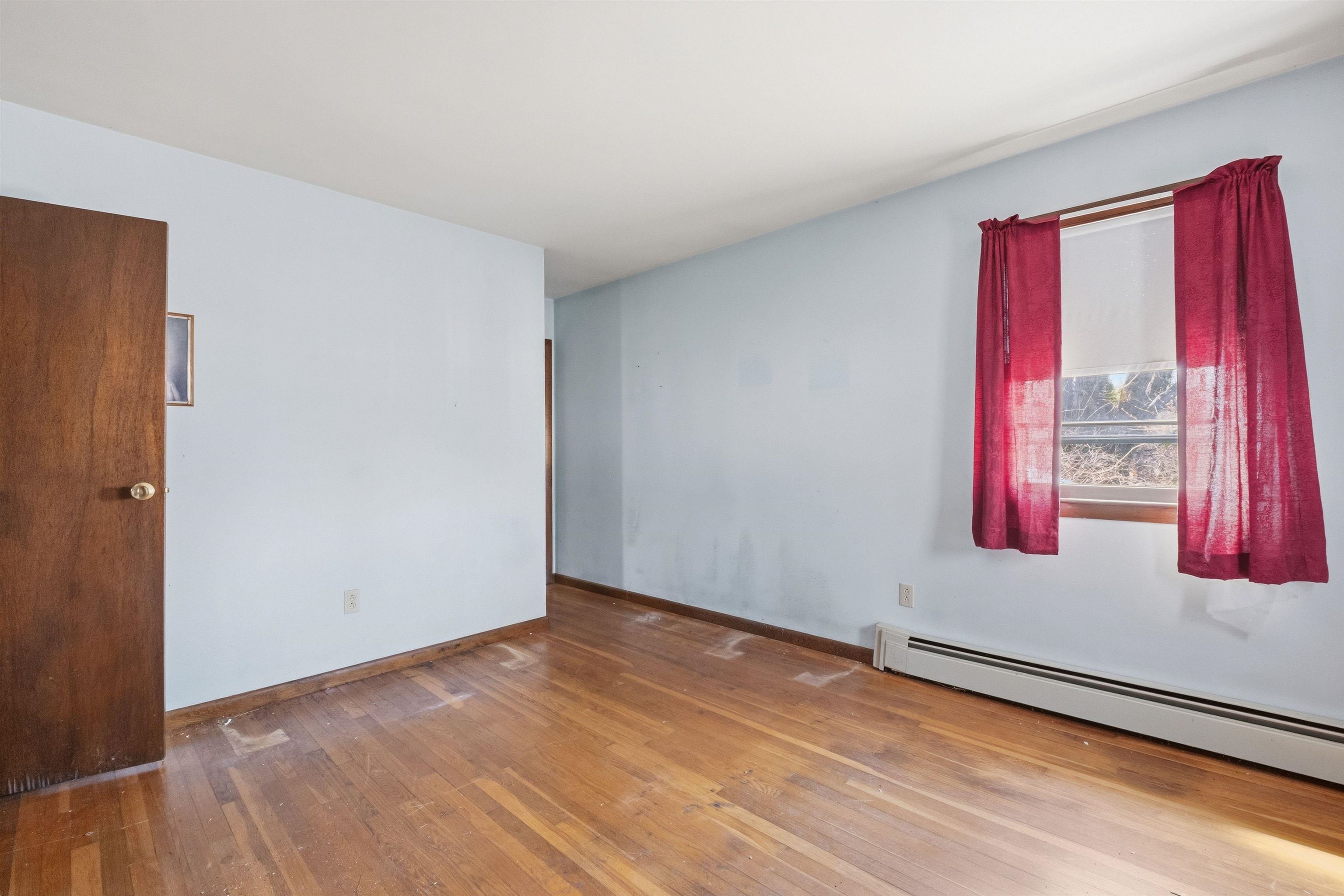 11 Thompson Avenue Hooksett, NH 03106 - Photo 15 of 38