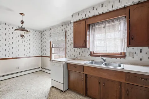 $329,000 | 11 Thompson Avenue, Hooksett, NH 03106