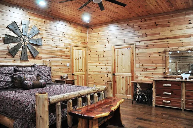 $425,000 | 2510 County Road 2403, Canton, TX 75103