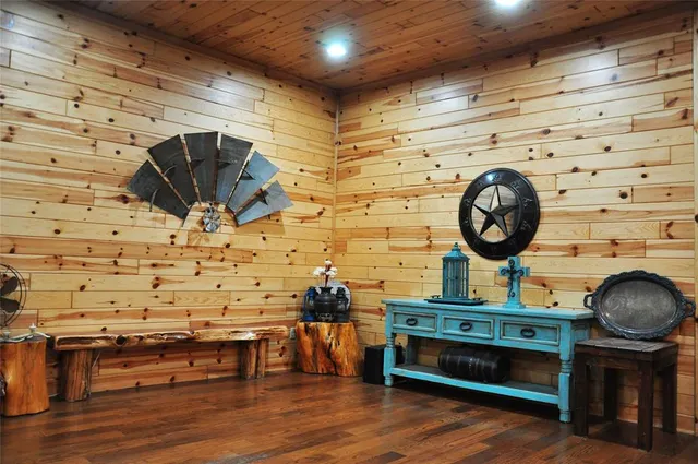 $425,000 | 2510 County Road 2403, Canton, TX 75103