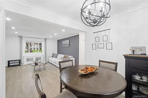 $325,000 | 220-02 Stronghurst Avenue, Unit LOWER) 183 | Bellerose
