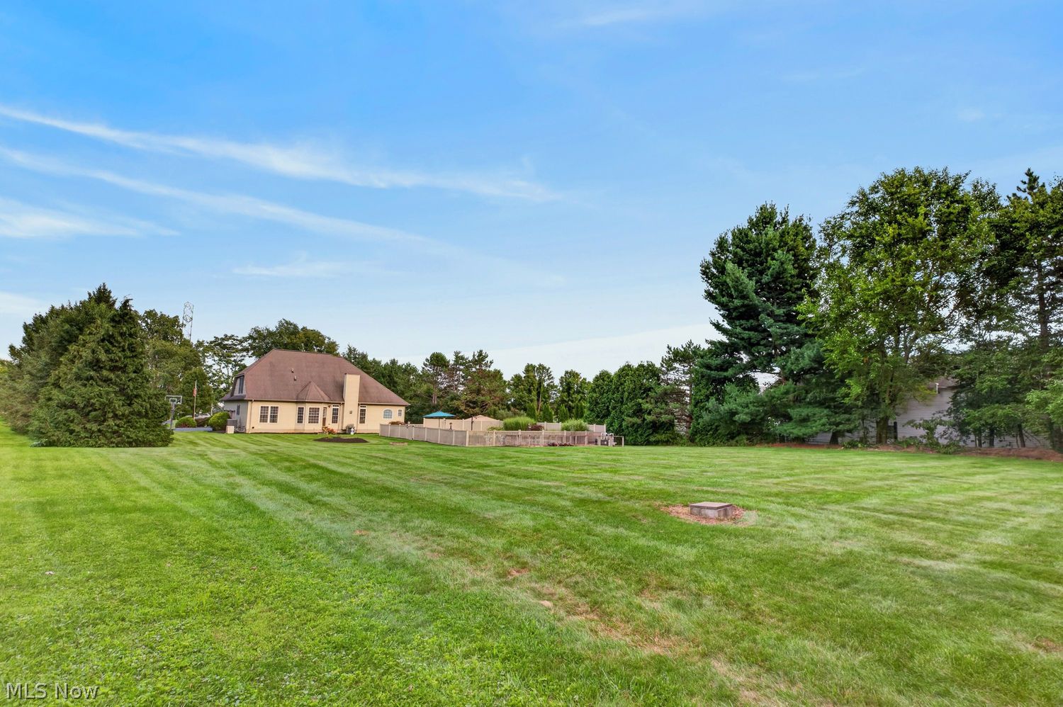 7996 Rice Road Amherst, OH 44001 - Photo 4 of 40 Gallery Image 4